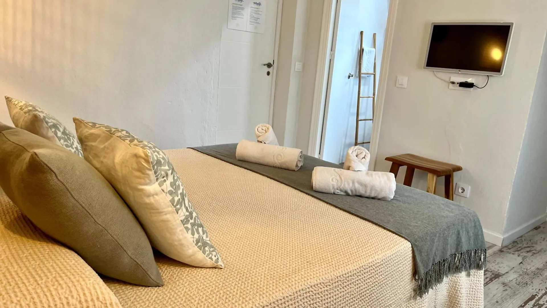 Pensionat Zahora Beach Room