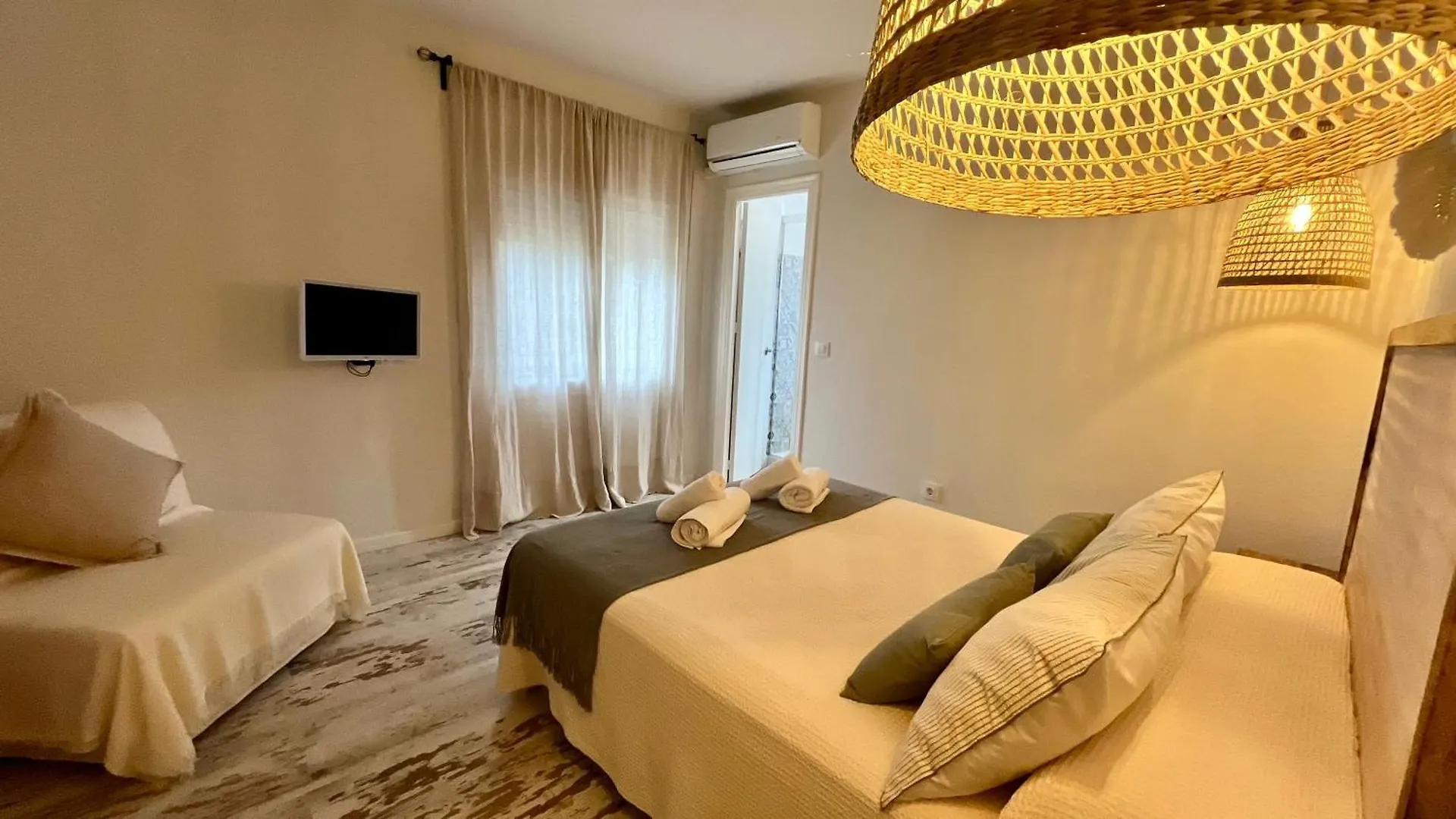 Pensionat Zahora Beach Room